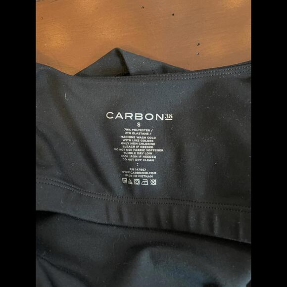 Black carbon 38 sport bra tank size small - Picture 2 of 2